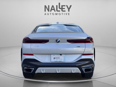 Used 2025 BMW X6 xDrive40i w/ Executive Package image 3