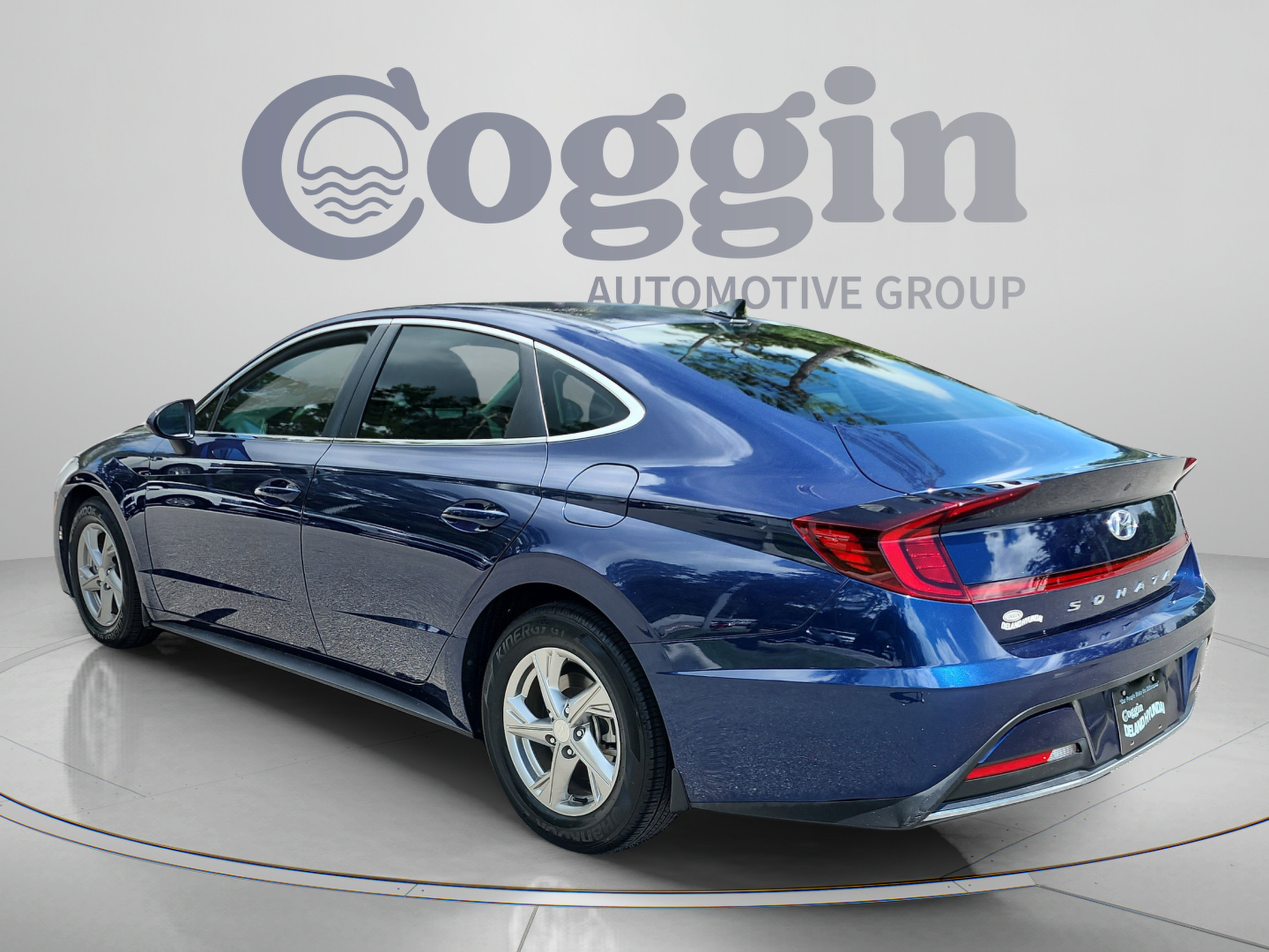 Used 2021 Hyundai Sonata SE w/ Cargo Package FWD image 3