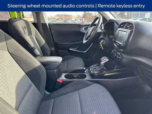 Used 2020 Kia Soul S image 10
