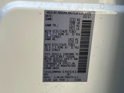 Used 2017 INFINITI QX60 Luxe w/ Deluxe Technology Package image 9