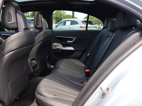 Certified 2025 Mercedes-Benz E 350 Sedan w/ Digital Light Package image 17