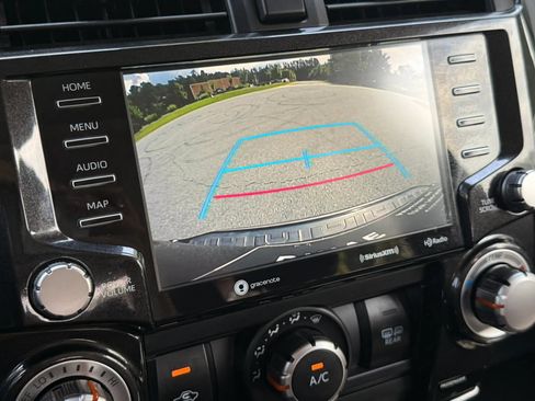Used 2020 Toyota 4Runner TRD Off-Road Premium w/ Moonroof Package AWD/4WD image 45