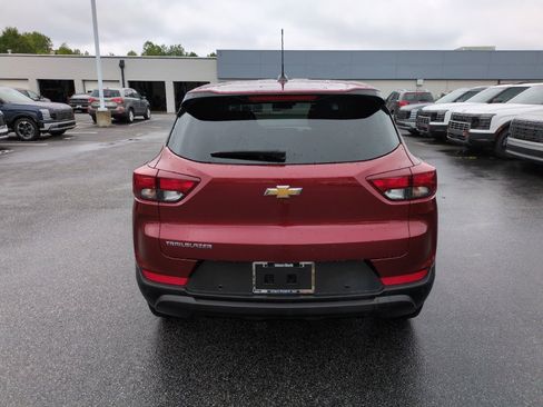 Used 2024 Chevrolet TrailBlazer LS w/ LS Convenience Package FWD image 6