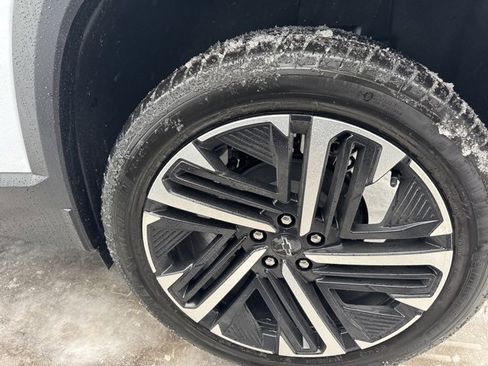 New 2026 Chevrolet Equinox RS w/ Convenience Package III image 40