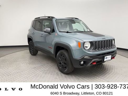 Used 2018 Jeep Renegade Trailhawk AWD/4WD image 8