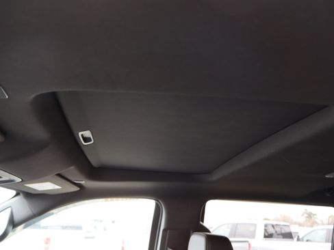 Used 2022 Chevrolet Silverado 1500 High Country w/ High Country Premium Package image 21