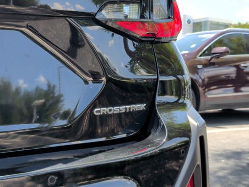 Used 2024 Subaru Crosstrek 2.5i Limited w/ Crosstrek Mirror Package AWD/4WD image 11