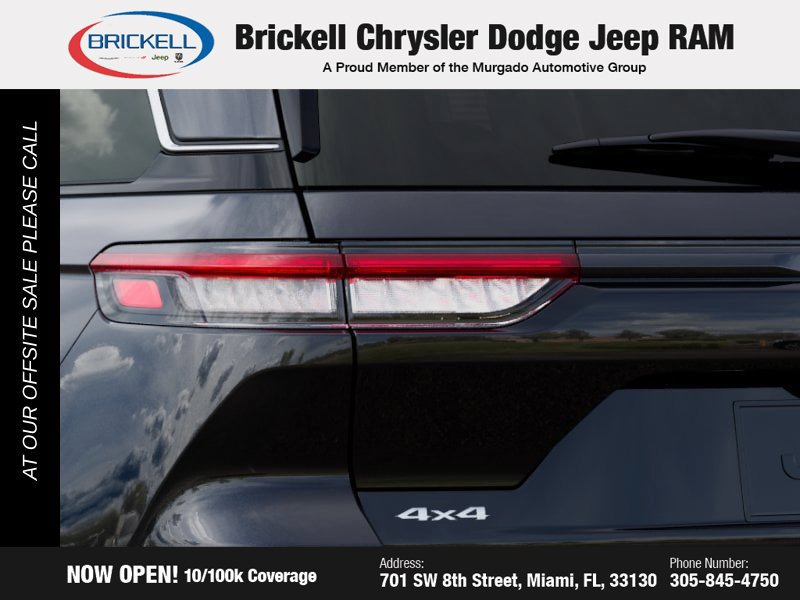 Used 2025 Jeep Grand Cherokee Laredo X AWD/4WD image 11
