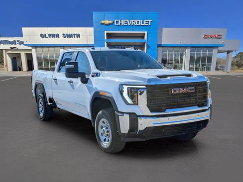 Used 2026 GMC Sierra 2500 Pro w/ 1SA Pro Safety Plus Package AWD/4WD image 3