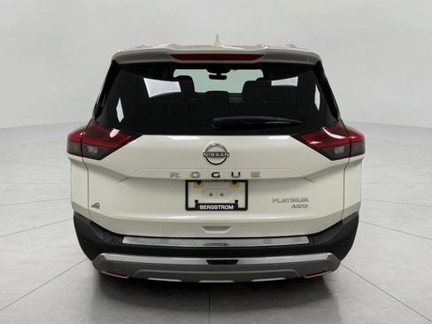 Used 2023 Nissan Rogue Platinum w/ Platinum Premium Package image 4