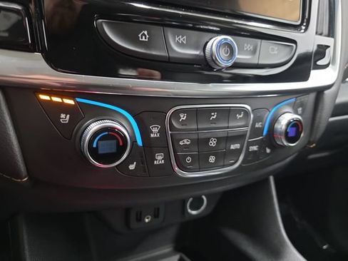 Used 2019 Chevrolet Traverse Premier w/ Redline Edition AWD/4WD image 22