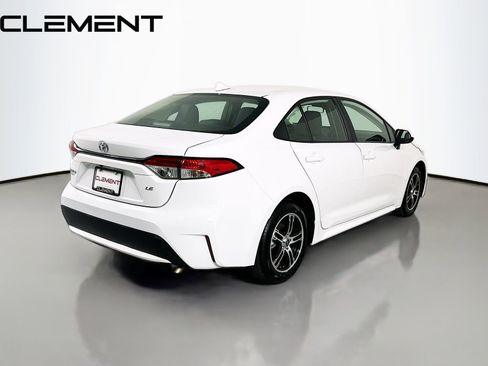 Used 2022 Toyota Corolla LE image 7