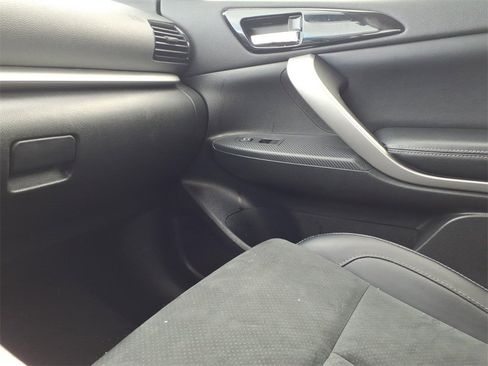 Used 2024 Mitsubishi Eclipse Cross SE image 23