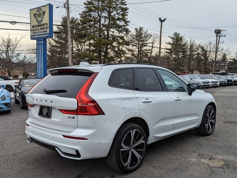 Used 2022 Volvo XC60 B5 R-Design w/ Advanced Package AWD/4WD image 7