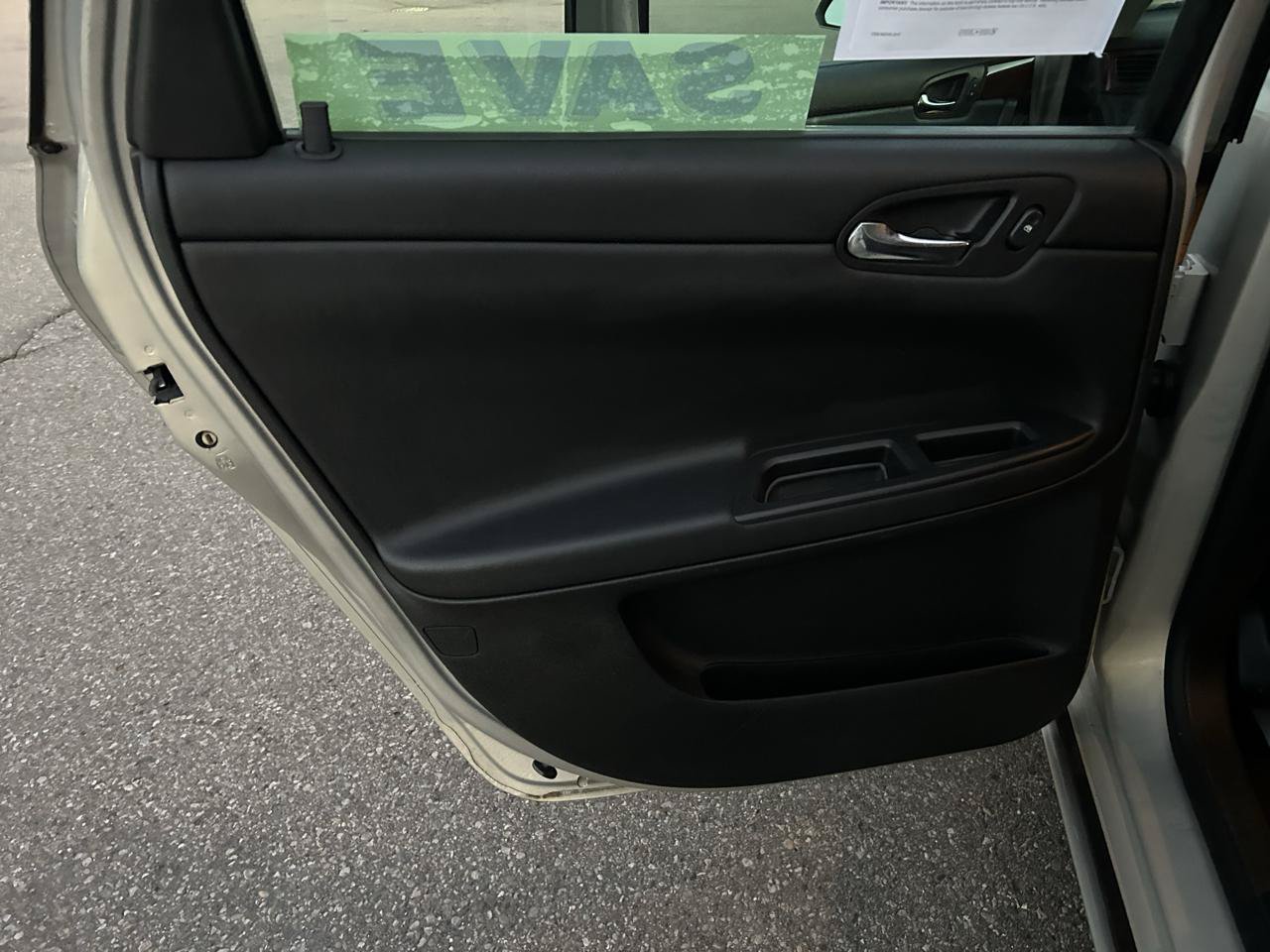 Used 2008 Chevrolet Impala LT FWD image 13