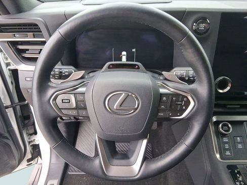 Used 2024 Lexus GX 550 image 15