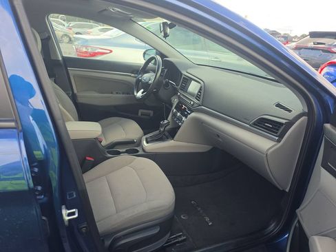 Used 2020 Hyundai Elantra Value Edition w/ Cargo Package (C1) FWD image 3