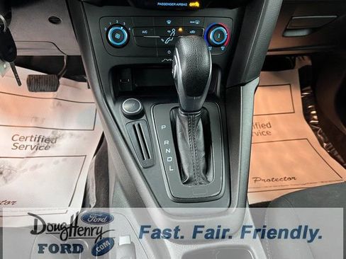 Used 2017 Ford Focus SE image 38