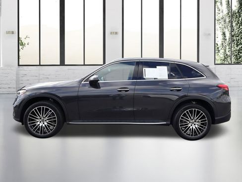 Certified 2025 Mercedes-Benz GLC 300 image 2