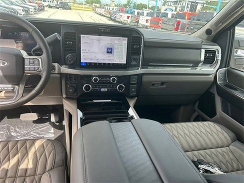 New 2025 Ford F350 Platinum w/ Platinum Plus Package image 32