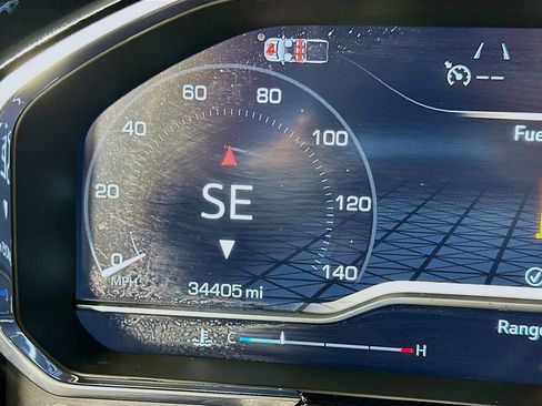 Used 2024 GMC Sierra 1500 Elevation image 12