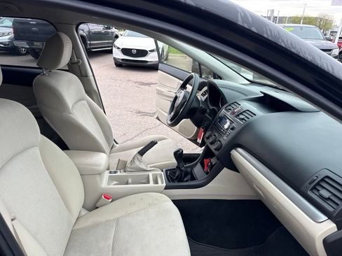 Used 2014 Subaru Crosstrek 2.0i Premium AWD/4WD image 26