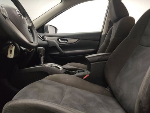 Used 2015 Nissan Rogue S FWD image 17