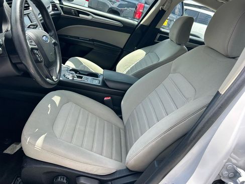 Used 2020 Ford Fusion S FWD image 6