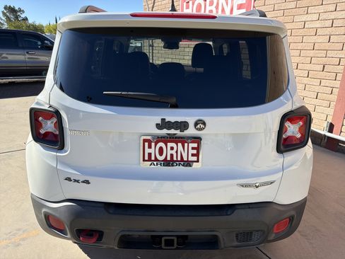 Used 2017 Jeep Renegade Trailhawk image 4