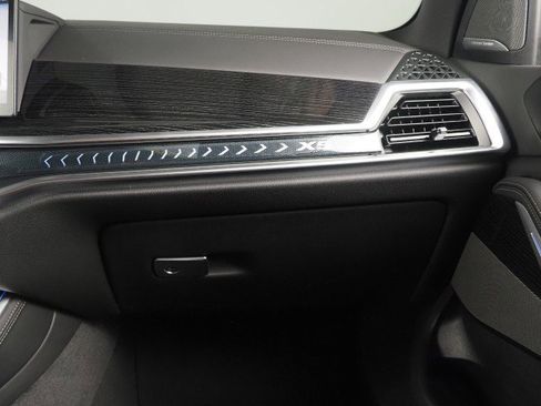 Used 2026 BMW X5 sDrive40i image 53