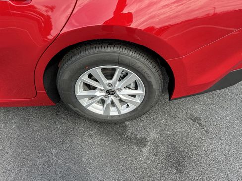 New 2025 Toyota Camry LE w/ Convenience Package image 12