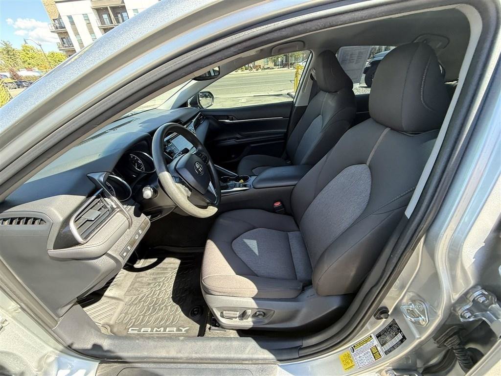 Used 2020 Toyota Camry LE w/ Fleet Convenience Package FWD image 14