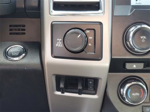 Used 2017 Ford F350 Lariat w/ Lariat Ultimate Package image 27