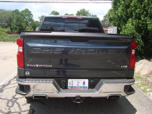 Used 2021 Chevrolet Silverado 1500 LTZ w/ LTZ Convenience Package II image 5