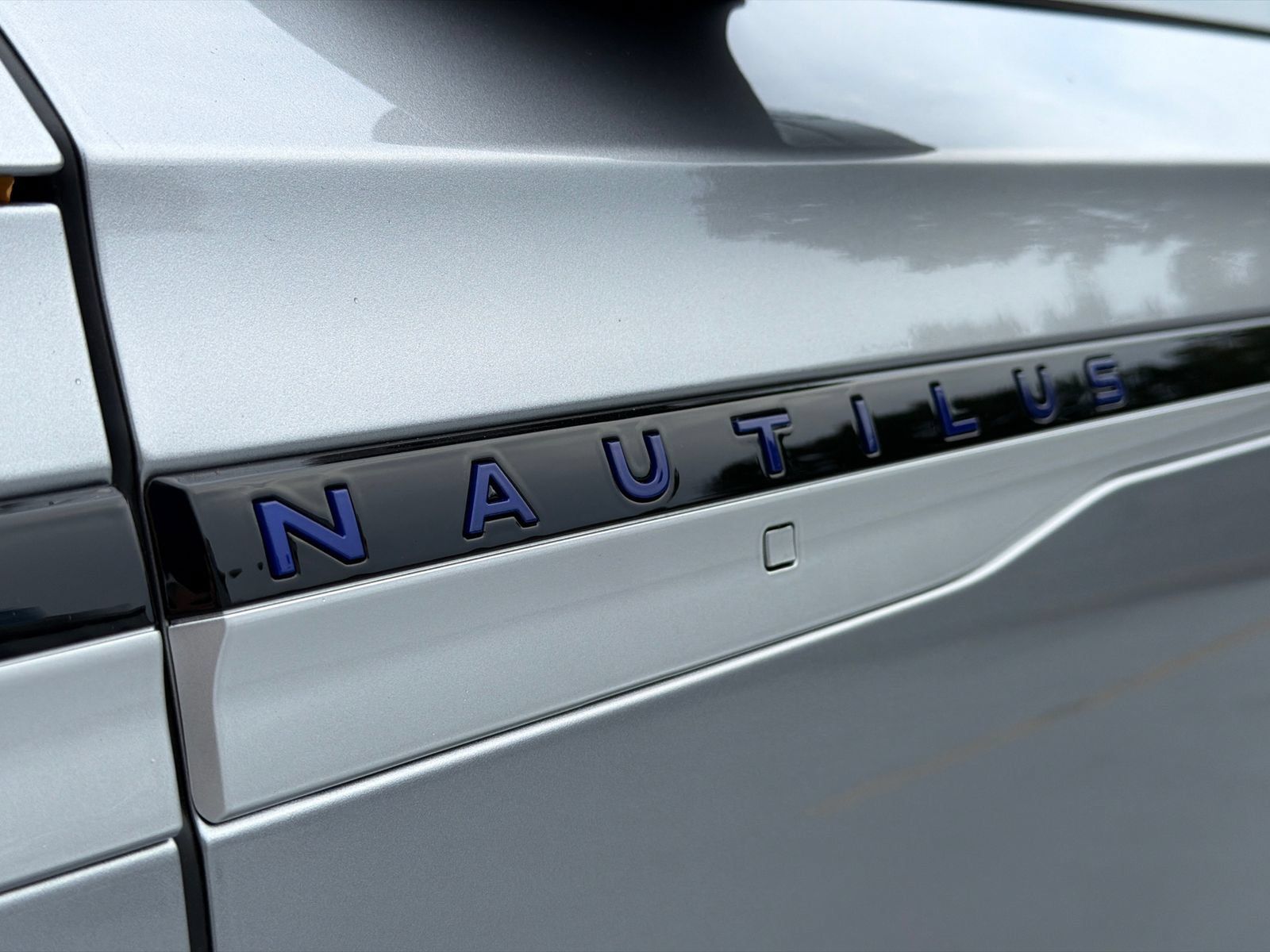 New 2026 Lincoln Nautilus Reserve AWD/4WD image 14