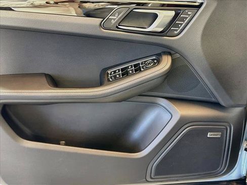 Certified 2026 Porsche Macan Turbo AWD/4WD image 11