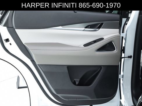 Certified 2026 INFINITI QX60 Luxe w/ Cargo Package AWD/4WD image 18