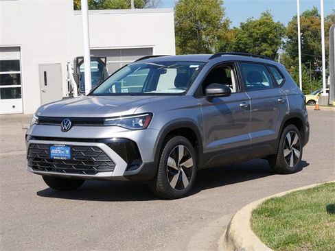 New 2025 Volkswagen Taos S image 4