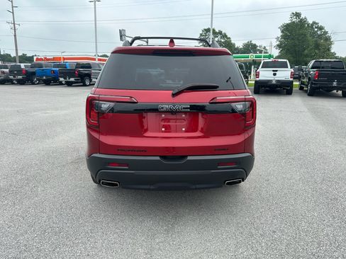 Used 2023 GMC Acadia SLE w/ Driver Convenience Package AWD/4WD image 5