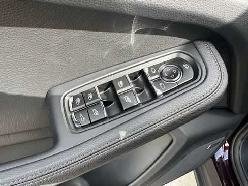 Certified 2026 Porsche Macan AWD/4WD image 21