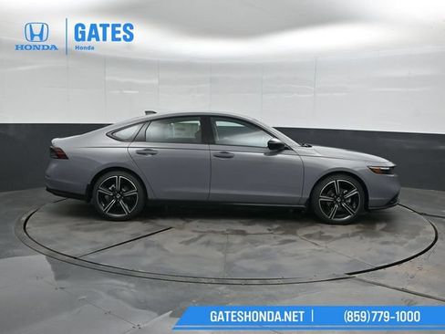 New 2026 Honda Accord SE image 3