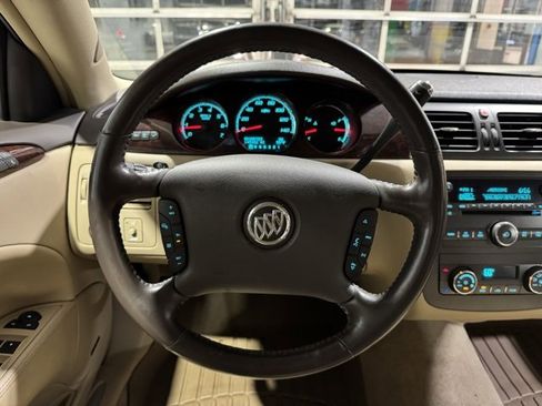 Used 2011 Buick Lucerne CXL image 16