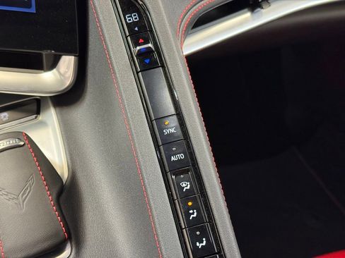 Used 2024 Chevrolet Corvette Stingray Coupe w/ Z51 Performance Package image 32