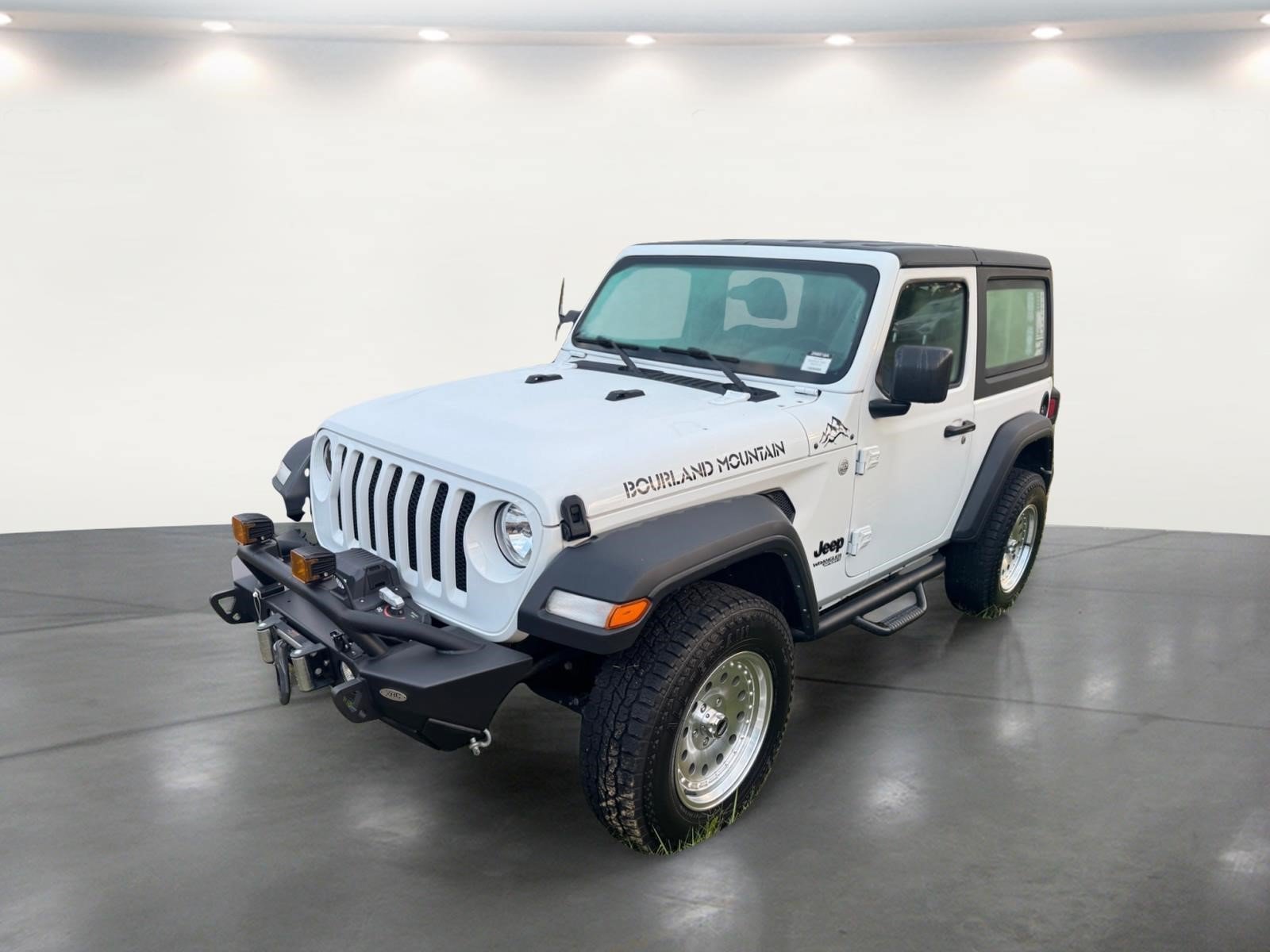 Used 2021 Jeep Wrangler Sport AWD/4WD image 2