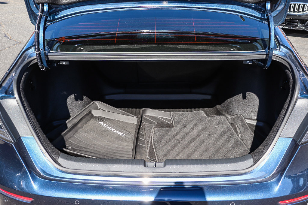 Used 2024 Honda Accord Touring image 25