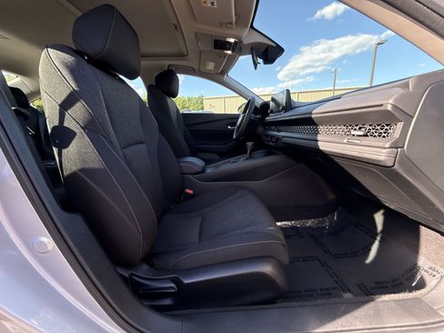 Used 2023 Honda Accord EX image 27