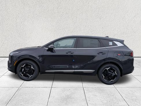 Used 2026 Kia Sportage EX FWD image 6