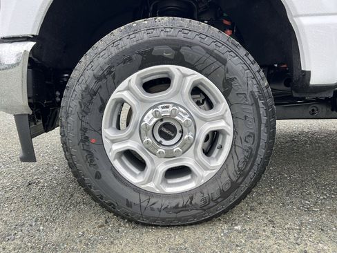 New 2026 Ford F250 XLT AWD/4WD image 12