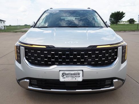 New 2026 Kia Carnival SX image 3