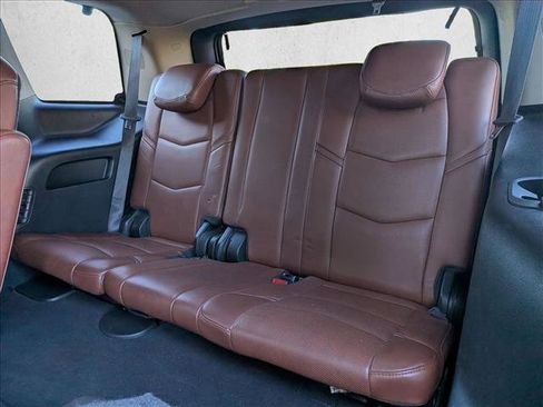 Used 2020 Cadillac Escalade Premium Luxury image 20